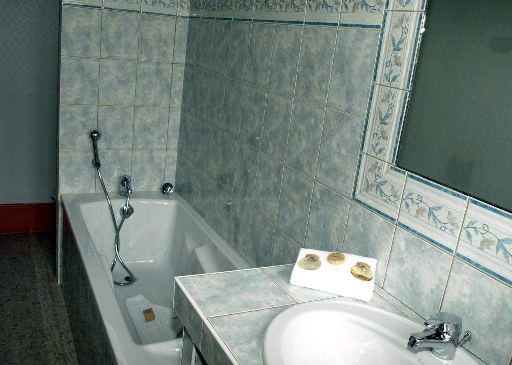 Hotel Arlequin Troyes Oda fotoğraf