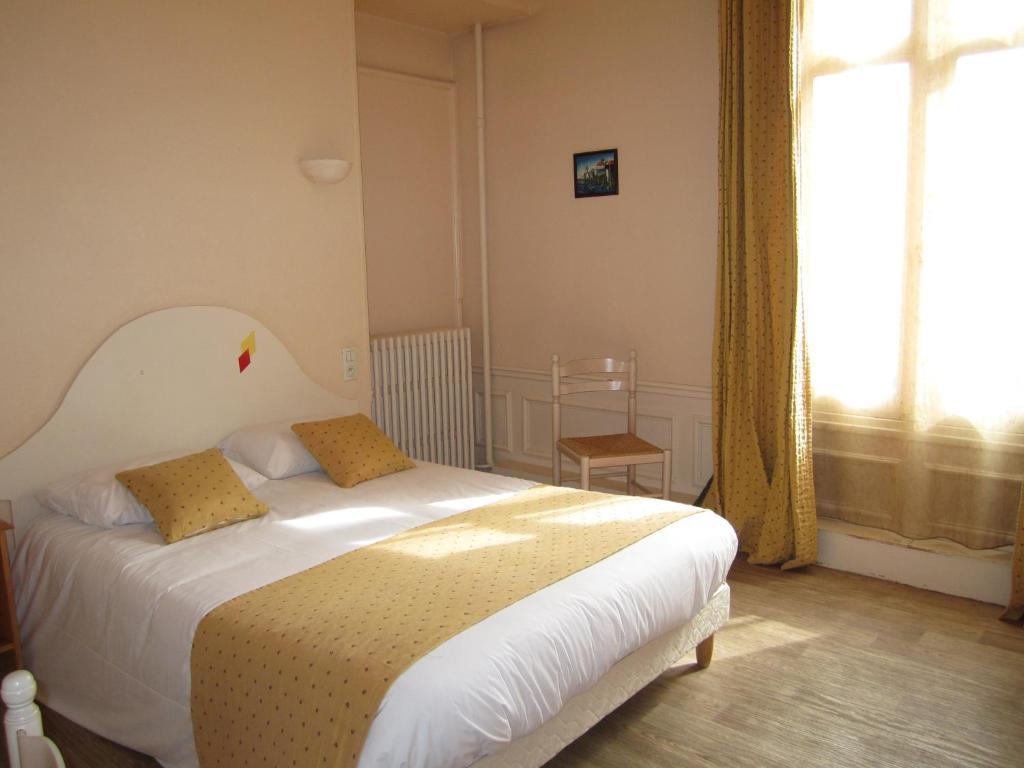 Hotel Arlequin Troyes Oda fotoğraf