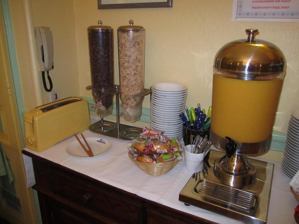 Hotel Arlequin Troyes Dış mekan fotoğraf
