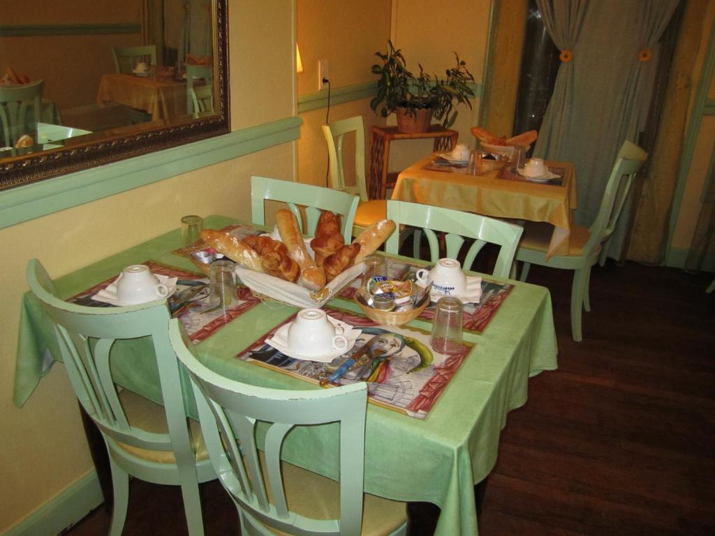 Hotel Arlequin Troyes Dış mekan fotoğraf